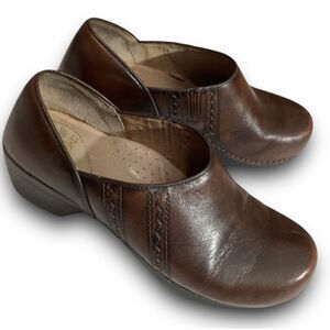 Dansko Sienna Leather Brown Clogs Mules Nursing Shoes US Women’s Size 9.5 EU 40